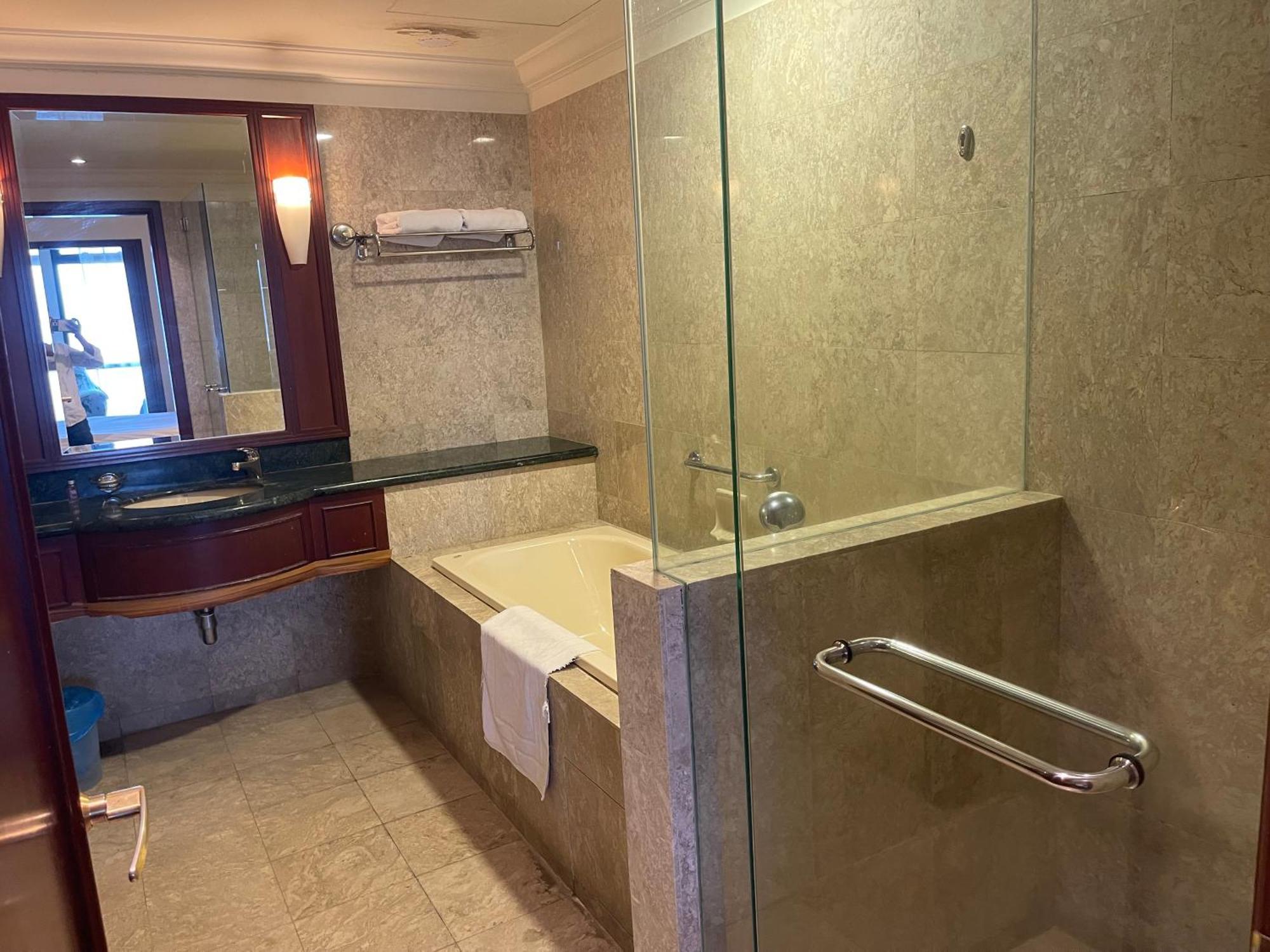 New Empire At Times Square Kl Apartment *
